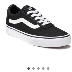 Black Vans Ward Women’s Skate Shoe